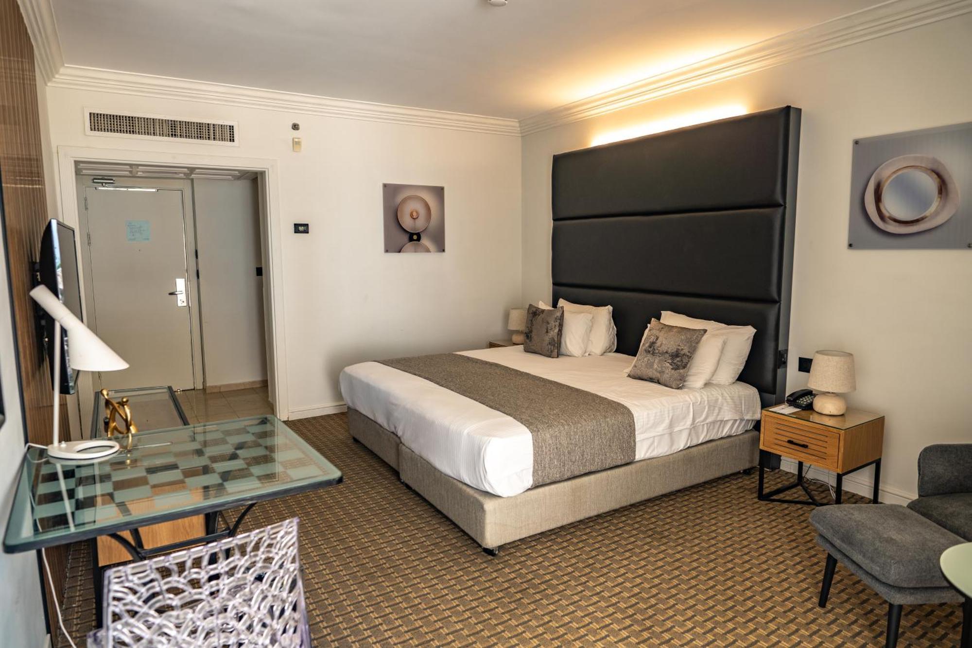David Dead Sea Resort & Spa เอนโบเกก ภายนอก รูปภาพ A room at the hotel