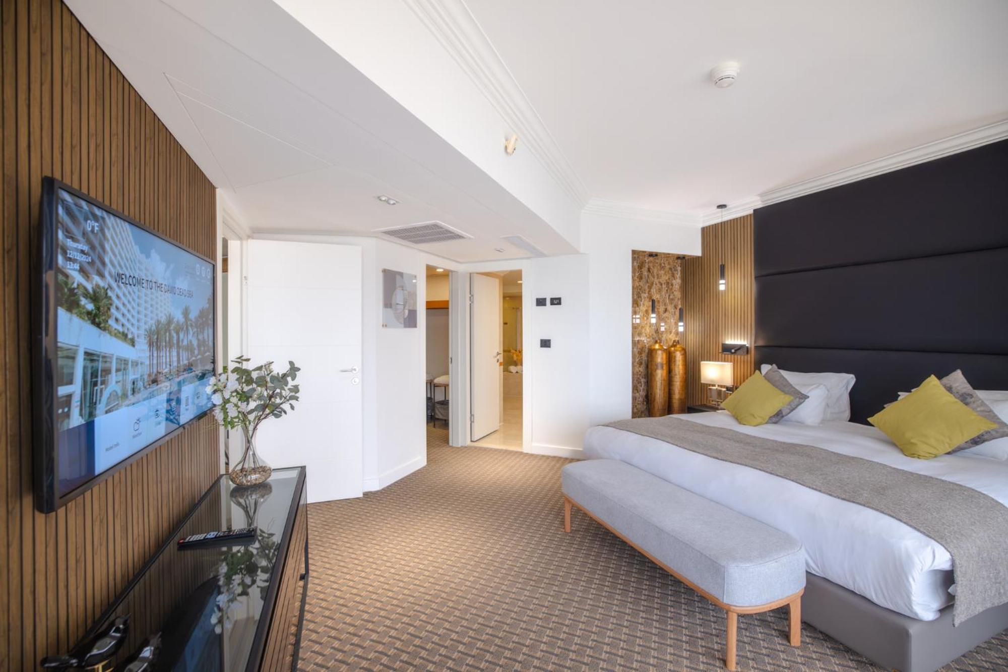David Dead Sea Resort & Spa เอนโบเกก ภายนอก รูปภาพ A bedroom at the hotel