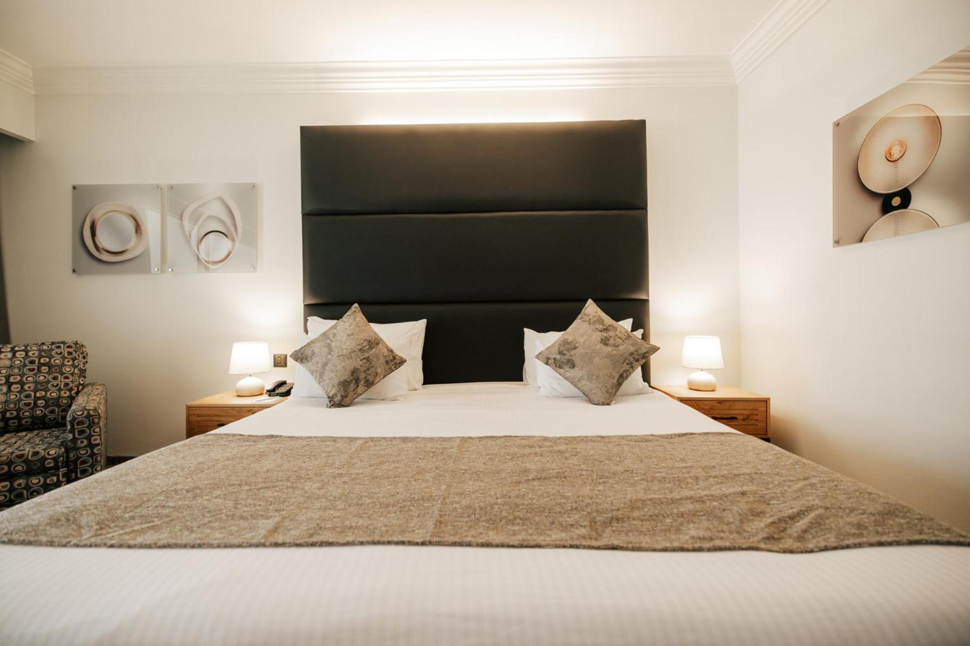 David Dead Sea Resort & Spa เอนโบเกก ภายนอก รูปภาพ A bedroom at the hotel